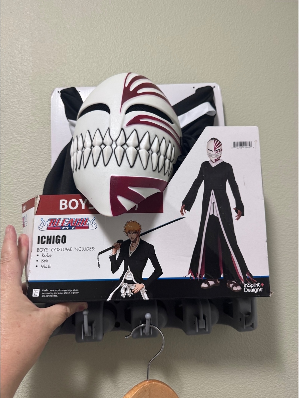 Bleach Ichigo Kurosaki Boys Costume M 8 Robe Belt Hollow Mask InSpirit Anime